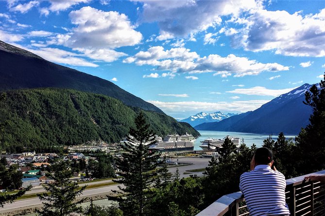 Skagway Shore Excursion: Scenic River Float Tour - Guides make the quiet trip work
