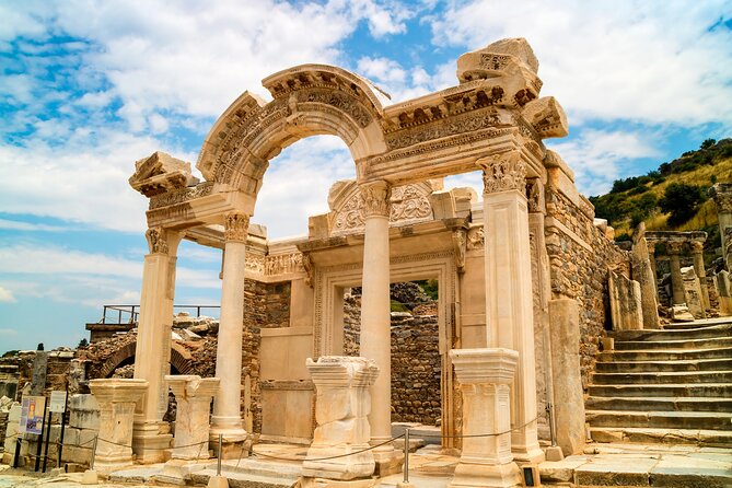SKIP-THE-LINE: BEST OF EPHESUS PRIVATE TOUR with Lunch & ENTRY - Virgin Mary’s House and the religious side of the day