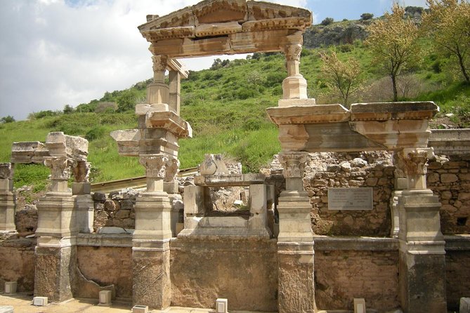 SKIP THE LINE :Explore Ephesus Tours For Cruisers - Entering the Ancient City of Ephesus