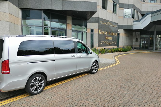 Southampton Cruise Terminal/Hotel to London with Stops at Salisbury & Stonehenge - Salisbury Cathedral and the Magna Carta