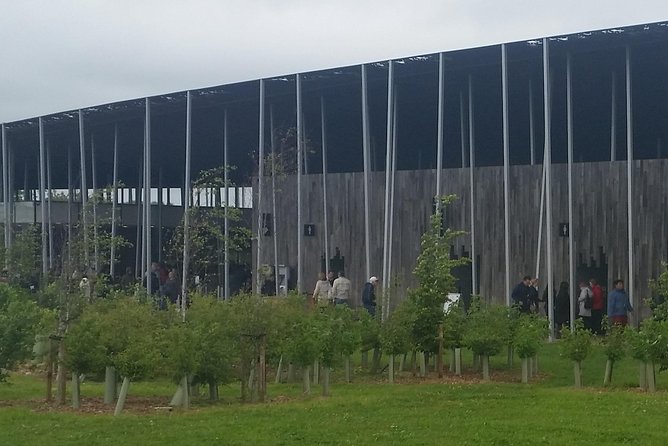 Southampton Cruise Terminal/Hotel to London with Stops at Salisbury & Stonehenge - The Mercedes V-Class and luggage question