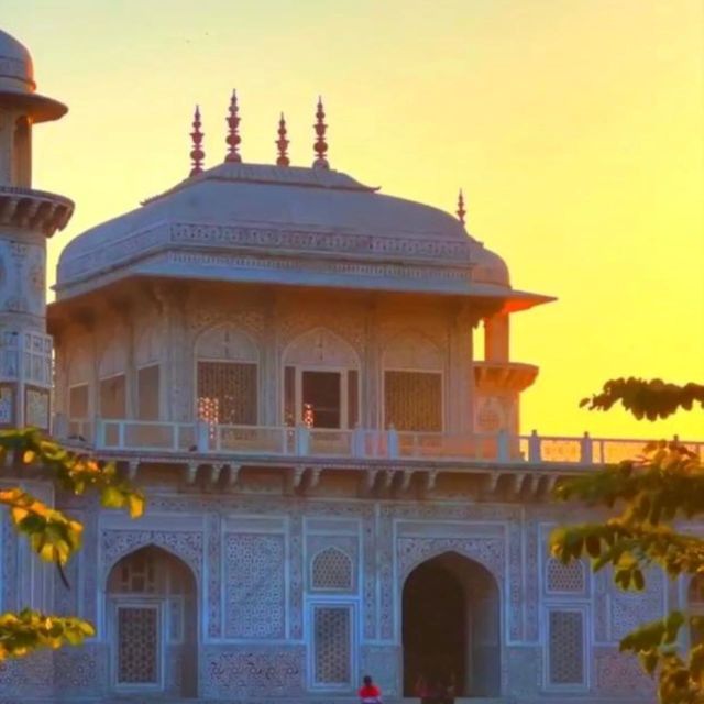 Taj Mahal and Agra Private Tour with free Airport pickup - A private route built around the Taj Mahal