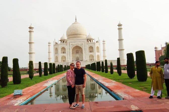 Taj Mahal Tour From Cruise Port, Mumbai, Cochin and Goa - Day 2: The Taj Mahal at sunrise