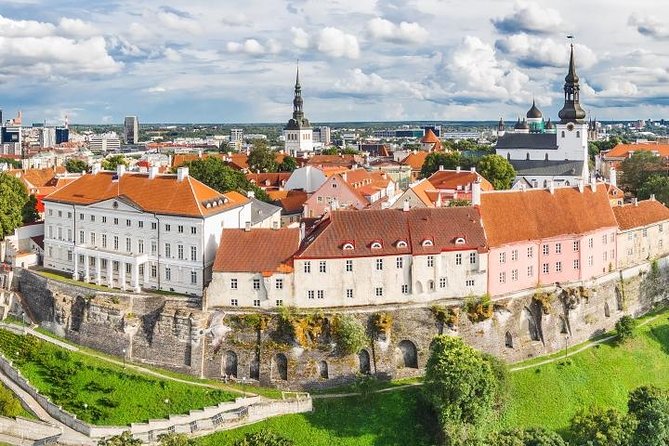 Tallinn Shore Excursion: Tallinn Sightseeing Tour by Coach and Foot - Comfort, timing, and the return to port