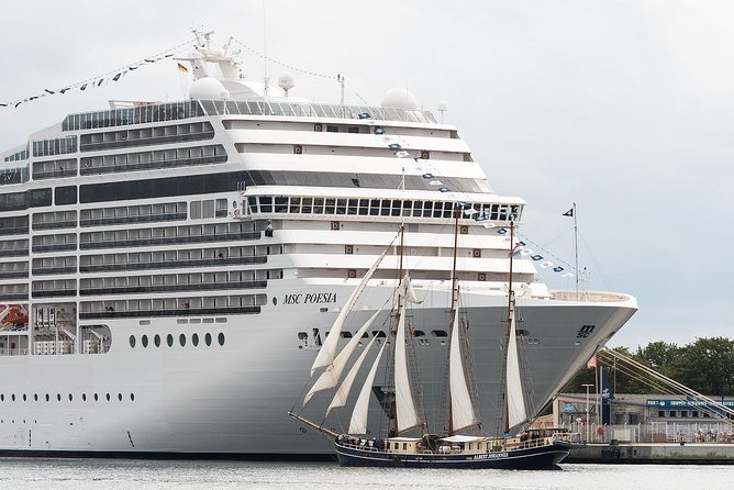 Taxi from a hotel in Amsterdam to the cruise port in Amsterdam - Key points to know before booking