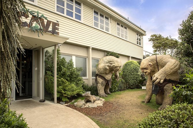 Wellington Shore Excursion: From Cave to Coast Highlights Private Tour - Optional cable car and Botanical Garden walk